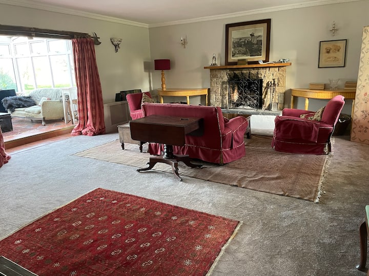Unique Large Farm Hse (For 12) In A Beautiful Area - Clonmel