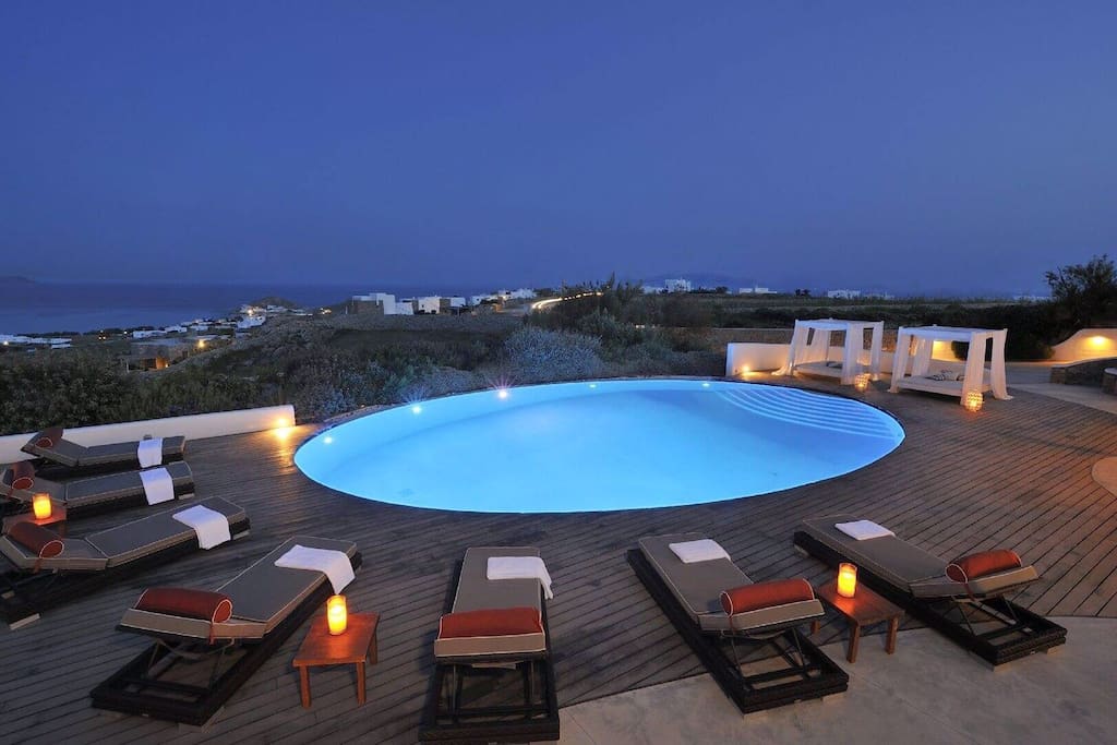 Outdoor and pool area
