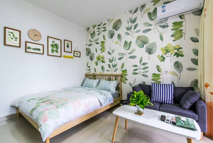 05珠海近拱北口岸 国际会展中心 清新大床房