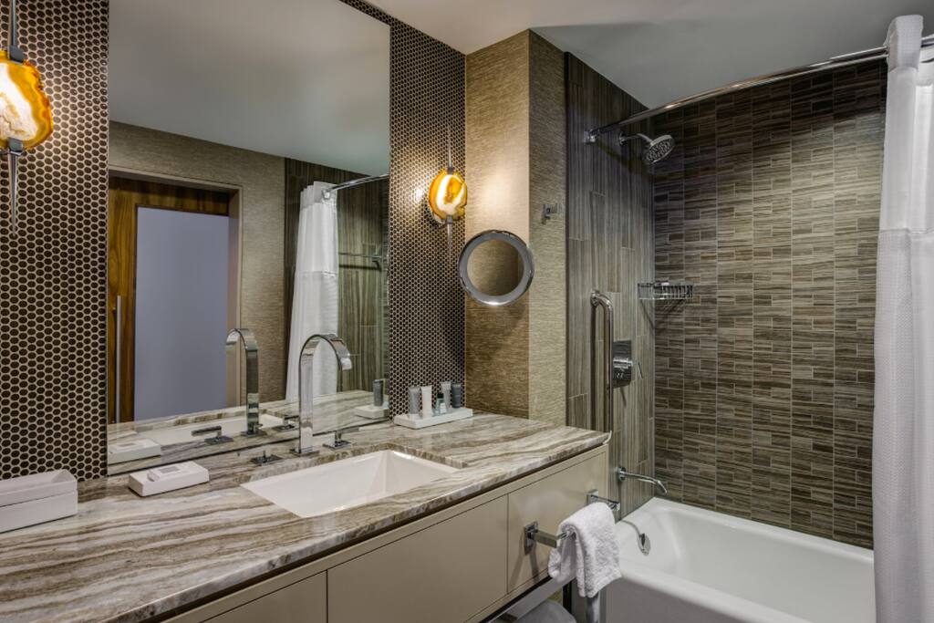 Luxury hotel bathroom