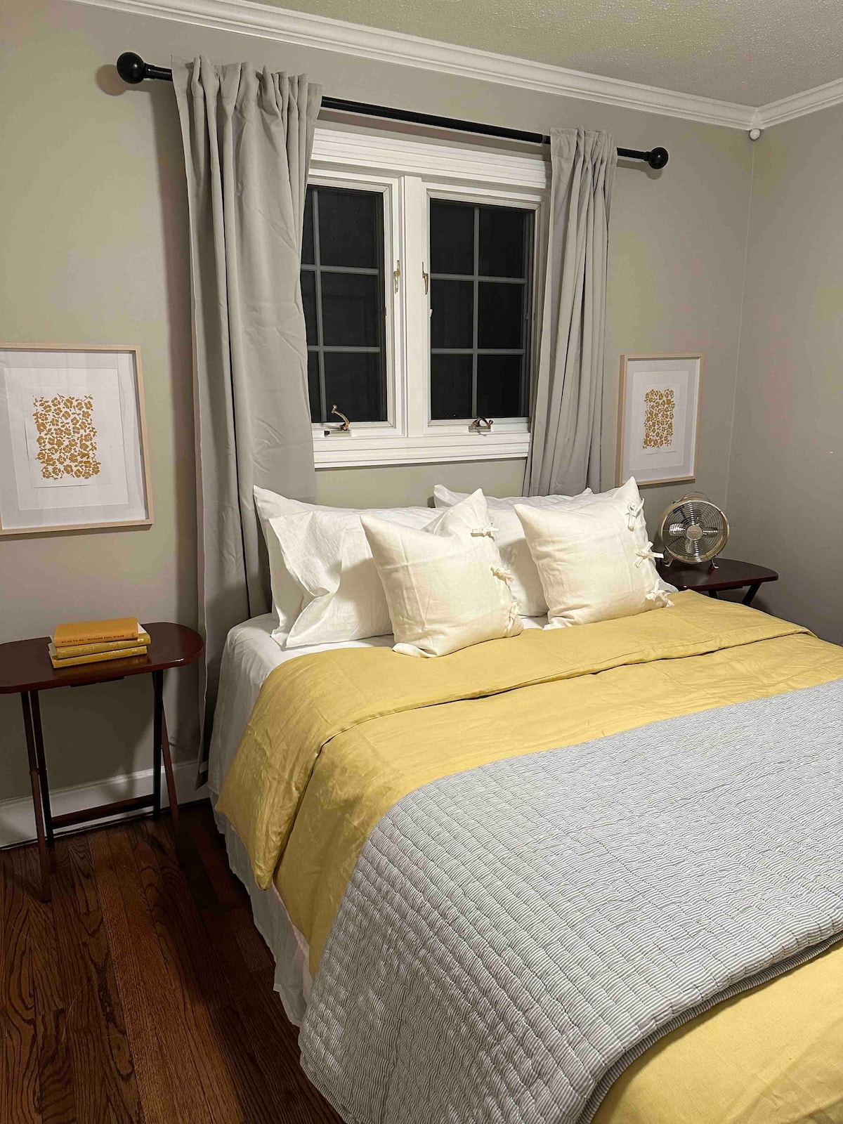 ห้องนอน #3 พร้อมเตียงควีนไซส์ 