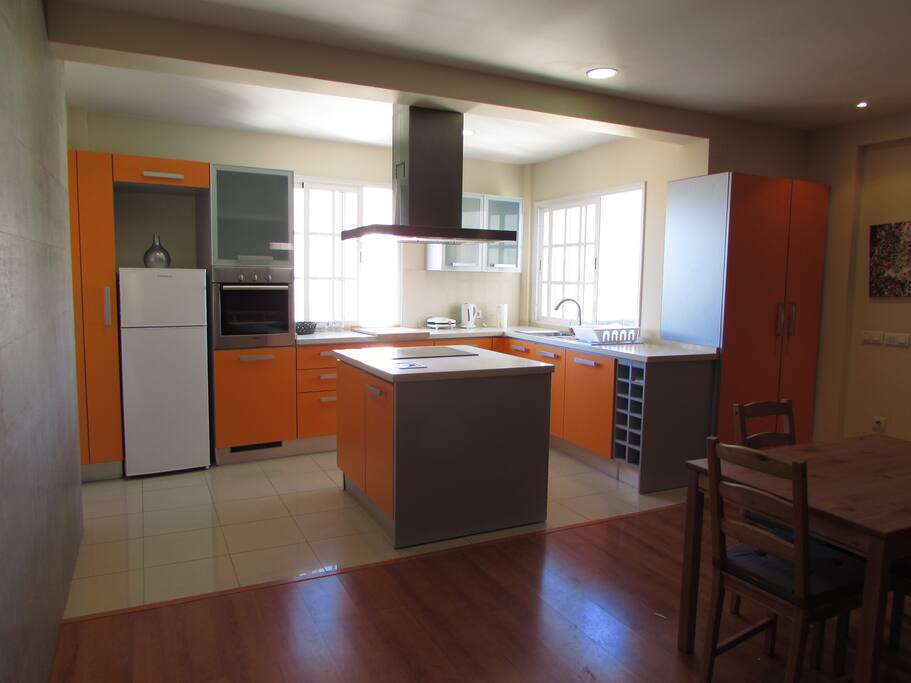 Low Level_Kitchen