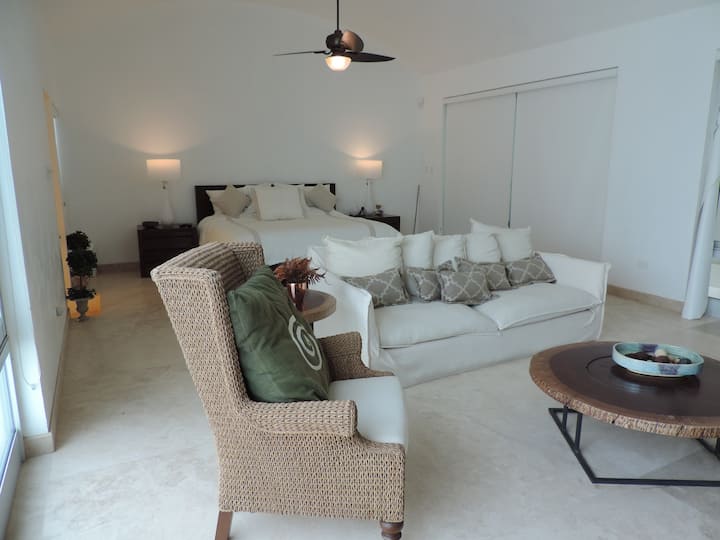 chambre principale lit King Size