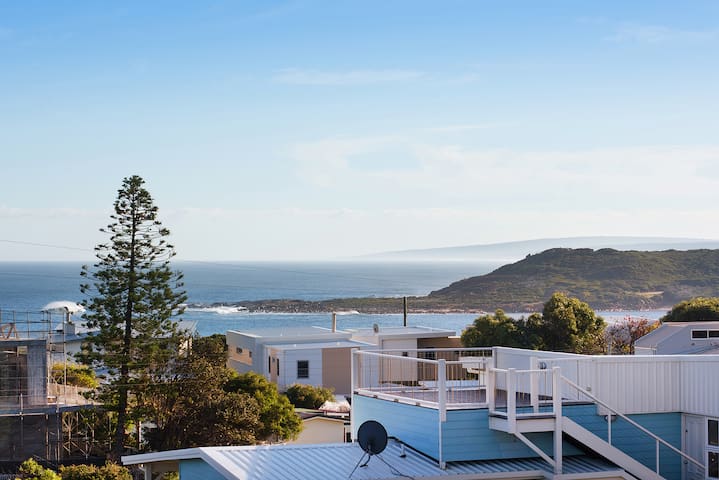 Gracetown Beach House – relaxing beachside holiday