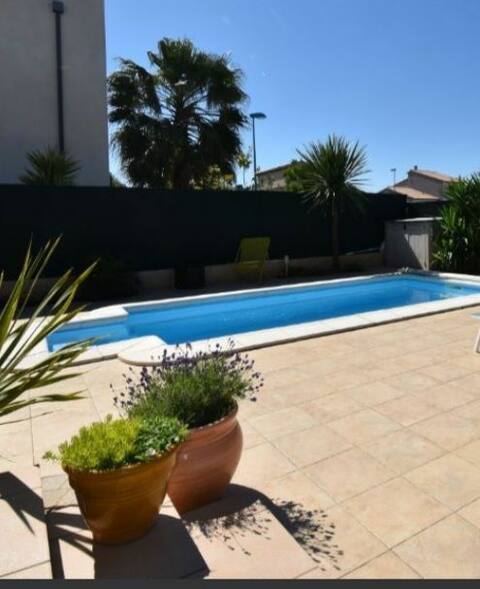 Villa, pool, jacuzzi, 3.5 km to the beach
