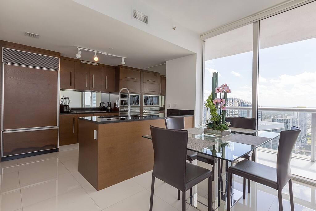 Kitchen and dining table