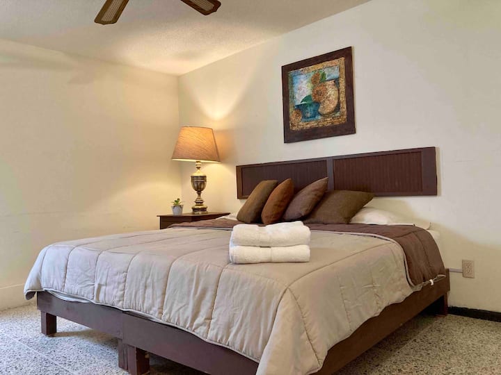 QJ5 Independent ☆ Loft + ️ Centrally located Apartments for Rent in Santiago de