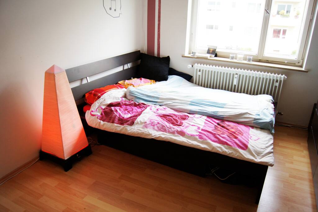 Bed with speakers