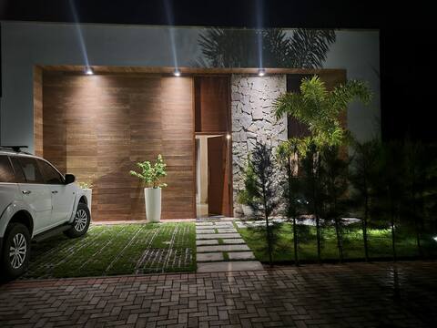 Lovely place with pool, deck and hydro.