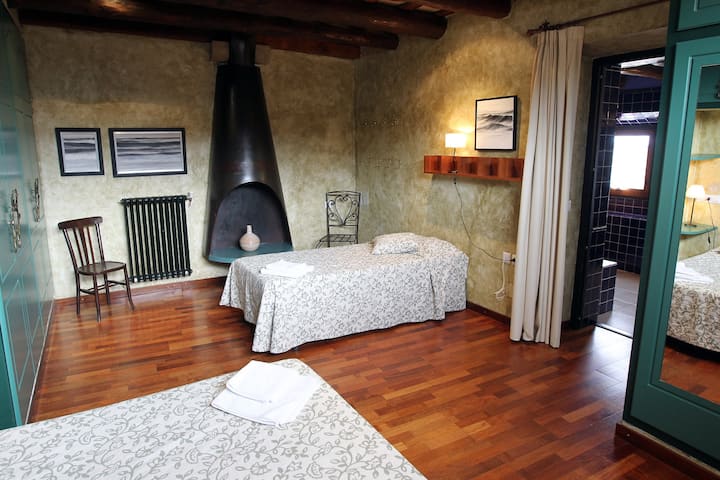 ბინა ელ მირადორი