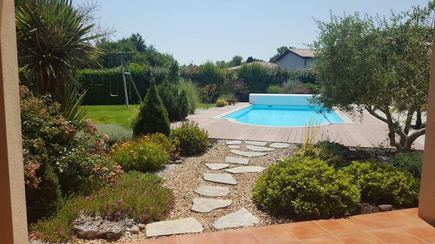 Fully air conditioned modern house with pool