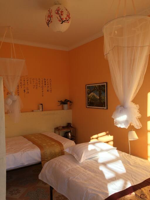 Chambre 102, Room 102, 102房间