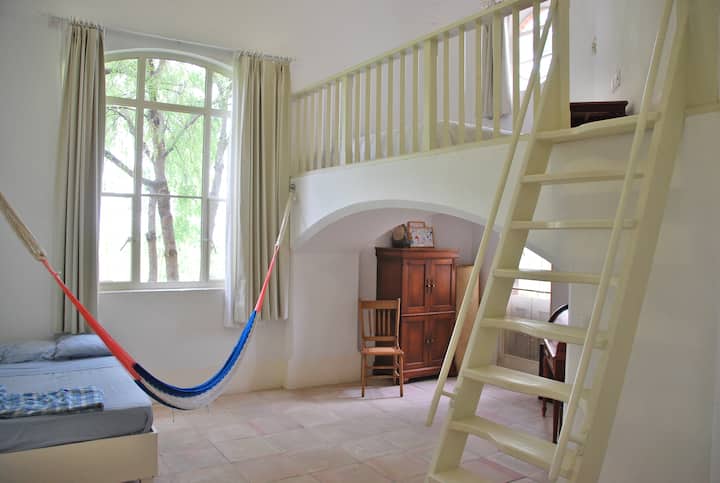 CHAMBRE#3. DEUX LITS.
ACCÈS COMPLET À LA PISCINE.