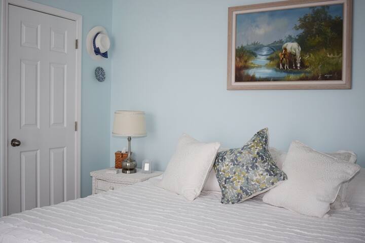 საძინებელი 1