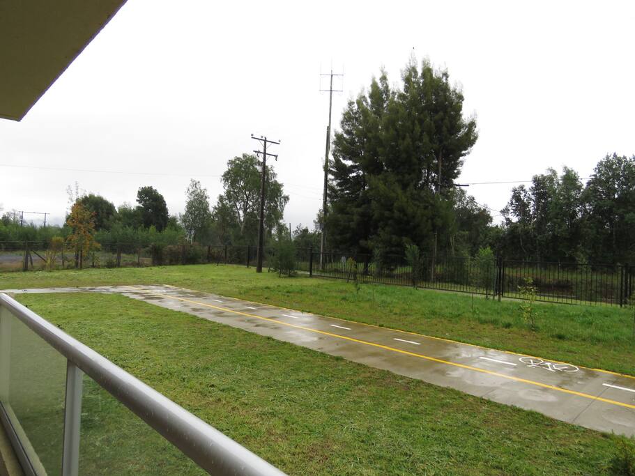 Terraza hacia áreas verdes