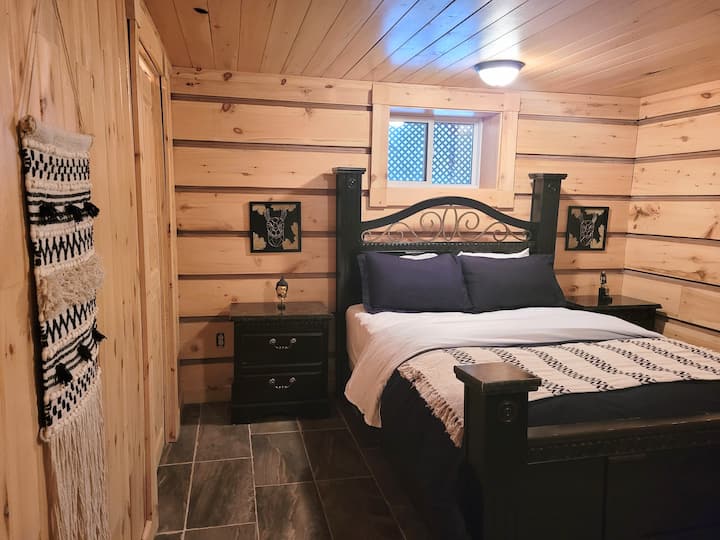 Queen bed with memory foam