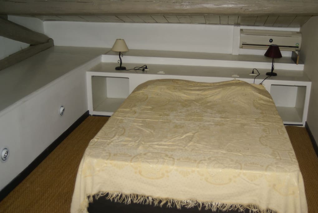 chambre lit double penderie placad