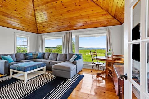 Sunset Waterfront Privacy Beach