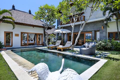 Four Bedroom Pool Villa Desa Swan Keramas