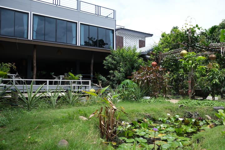 Binlar Home - 6BR entire property, near waterfalls