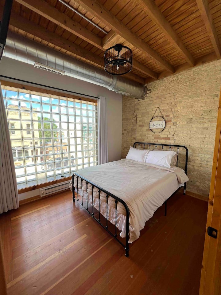 Schlafzimmer 1