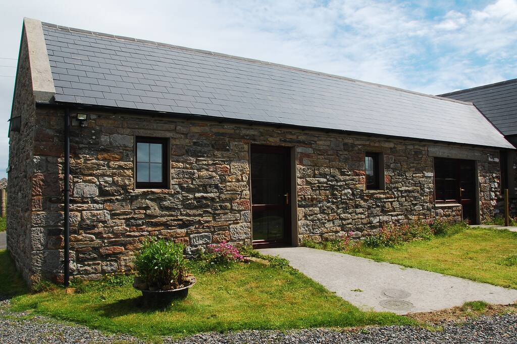 The Byre, Upper Faulds, Burray Cottages for Rent in Orkney, Scotland