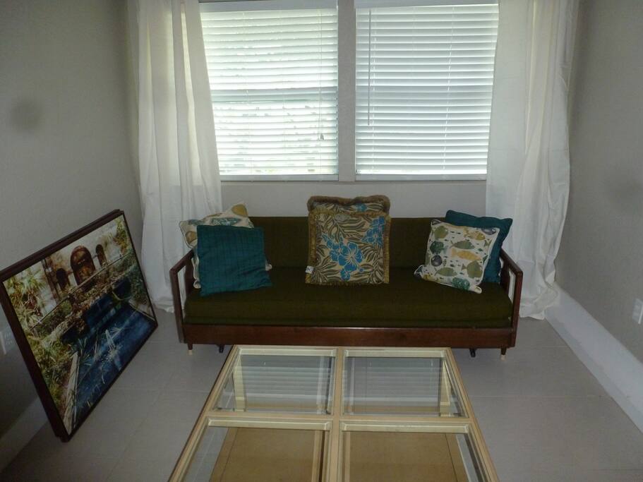 2nd living room
