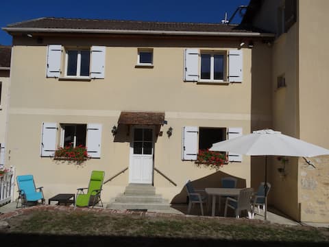5 * Airbnb and 3 * Furnished Tourism loungers