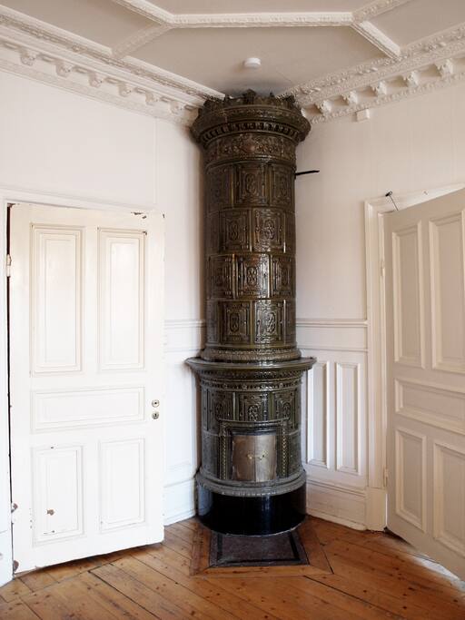 Fireplace. Not in use!