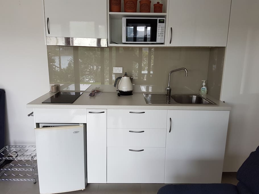 Apartment Indoor Kitchen