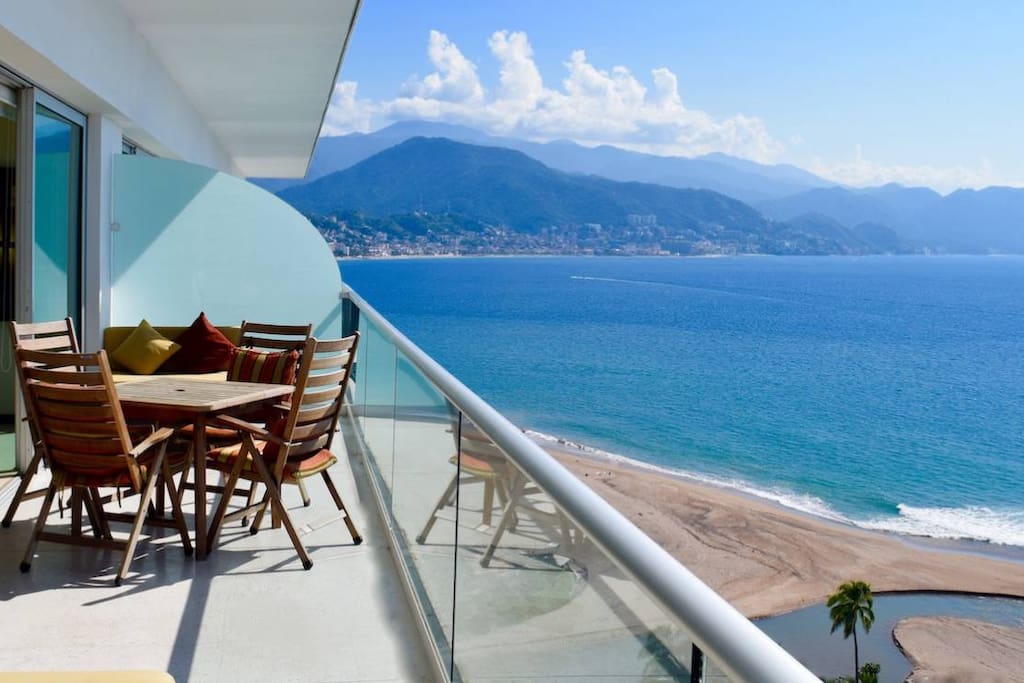 Peninsula Puerto Vallarta Condo Rentals
