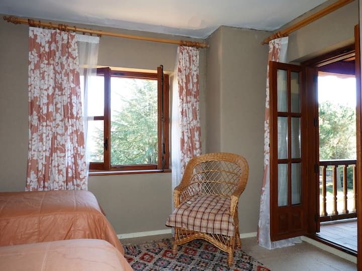 4号卧室，带卫生间， 1楼/4号卧室，带卫生间，一楼