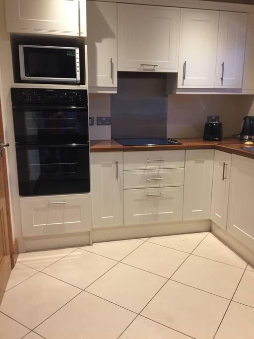 Fully equipped kitchen