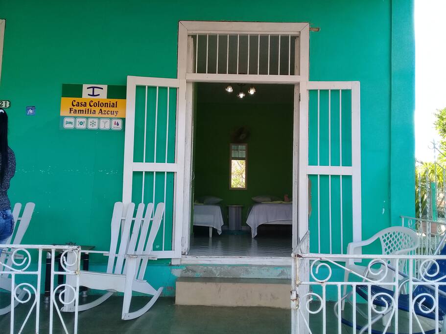 Puerta principal independiente