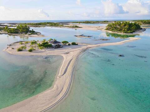 MIHI MITI Private island in Tikehau