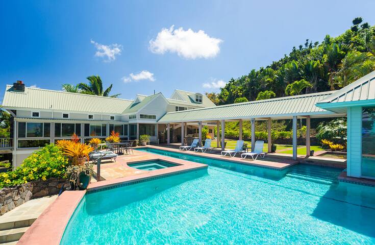 Pool, hot-tub, huge ocean view gallery image 3