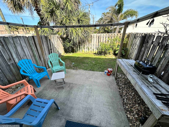 Cozy Beachside Townhome