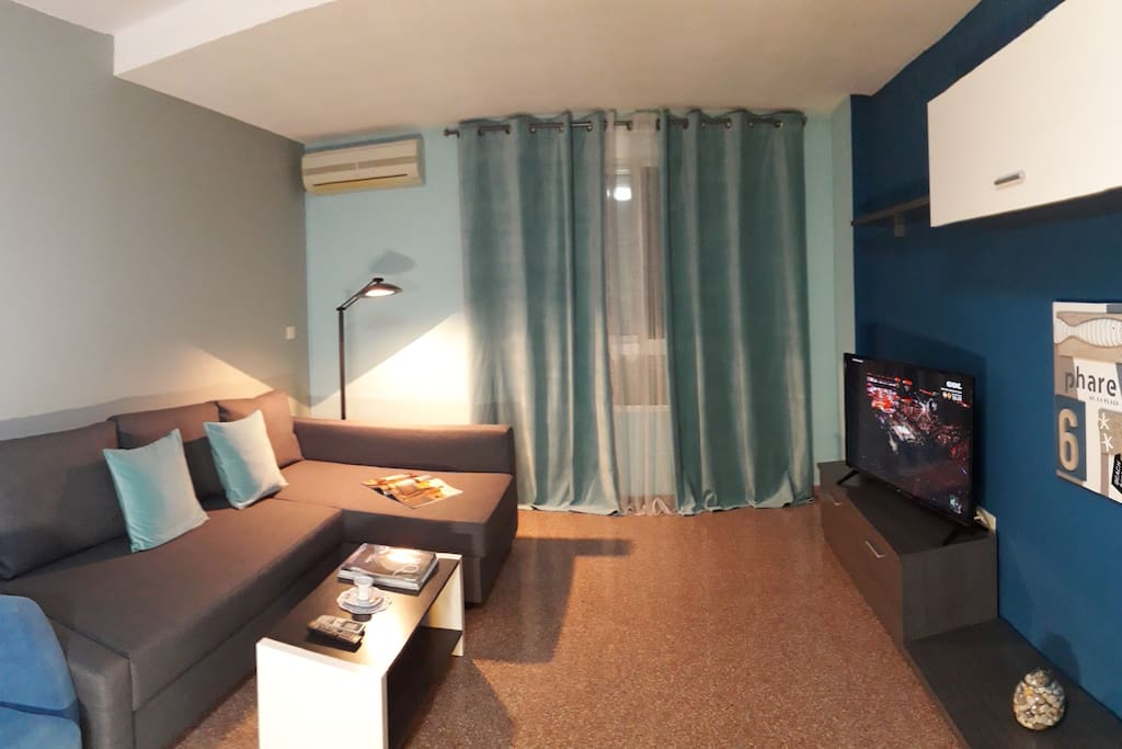 The Sea Living Room (1)