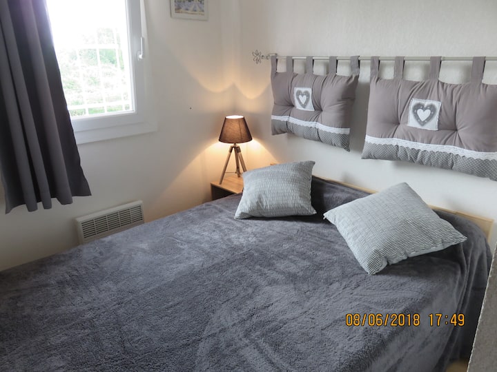 Habitación Parental (Cama de 140 cm)