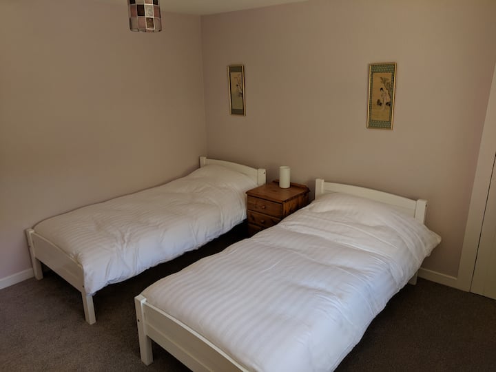 Twin Bedroom
