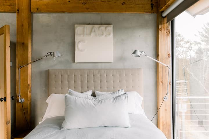 V rustikálnom hlavnom apartmáne je „klasický“ nádych.
Kredit na fotku www.ayenianour.com