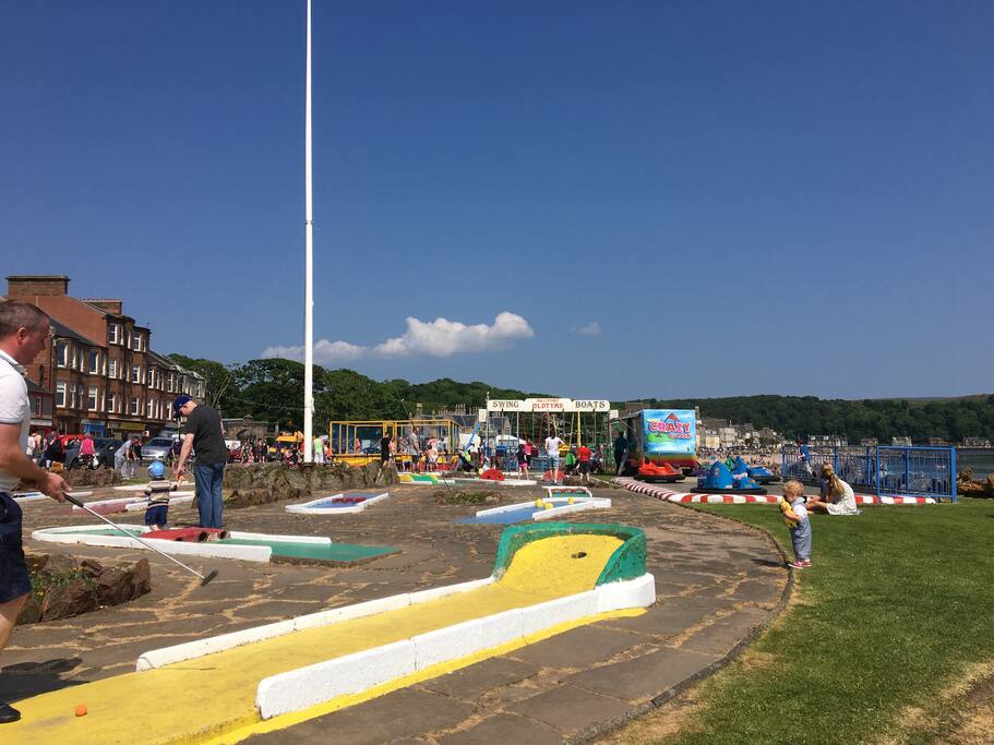 Millport crazy golf