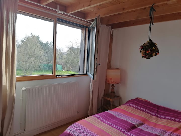 Espace  Privée  :  2 Chambres ;  Cuisine ;  Sdb Wc - Betton