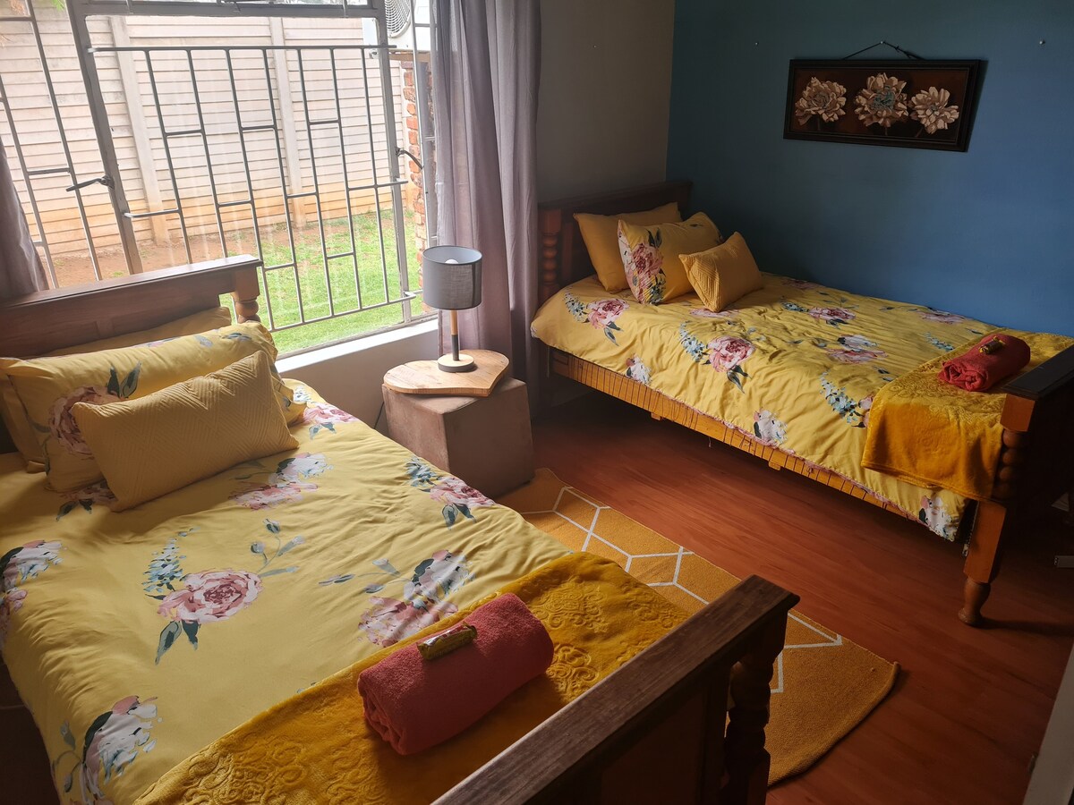 Трета соба, 2 единечни кревета.