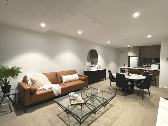 Modern 3 Bedroom Apartment in Southbank