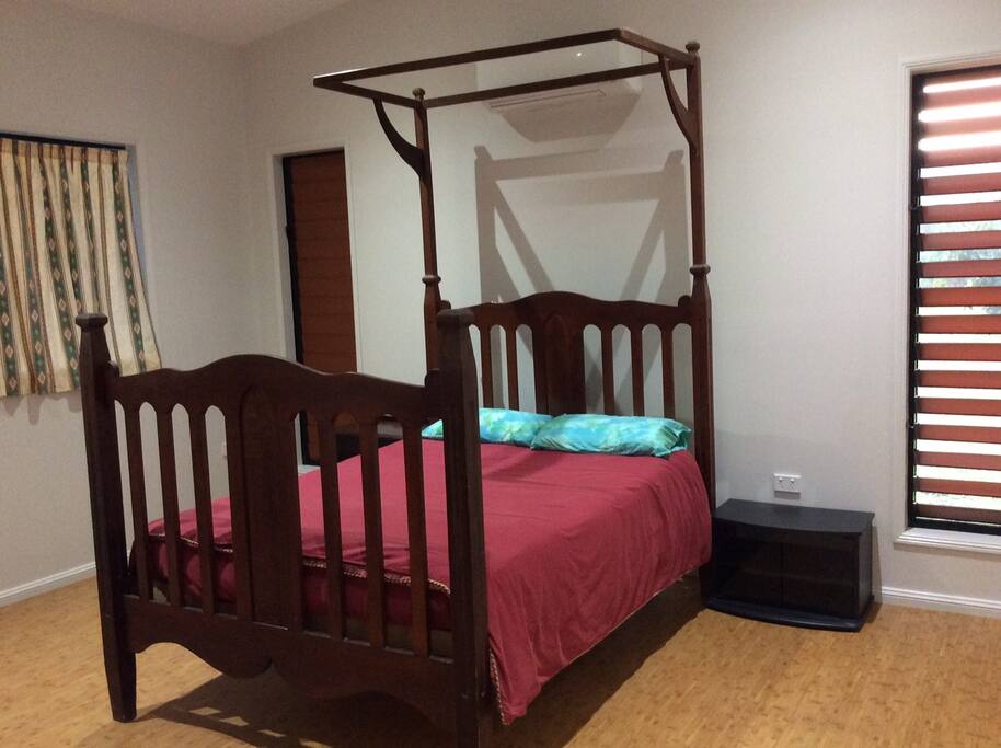 Queen Bed