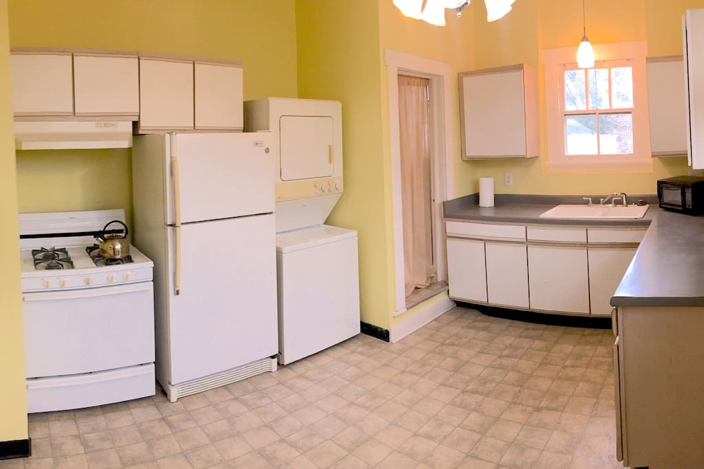Kitchen, Washer-Dryer