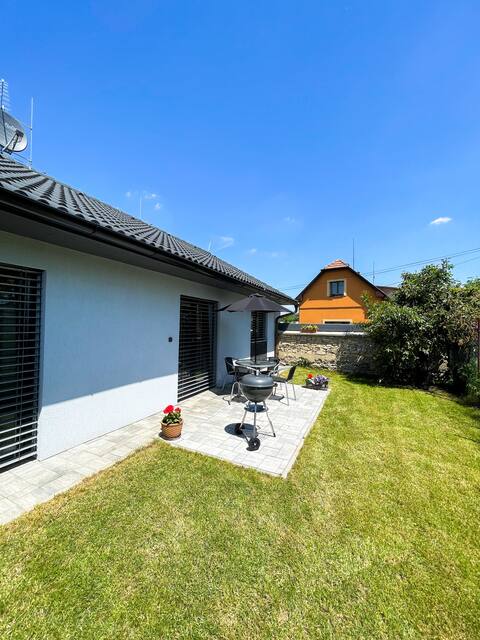 Unique home with a garden and modern amenities