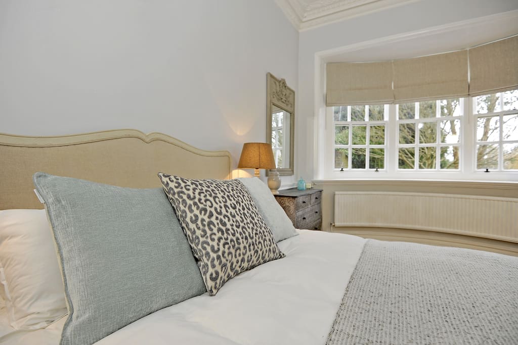 Luxury cotton bed linen