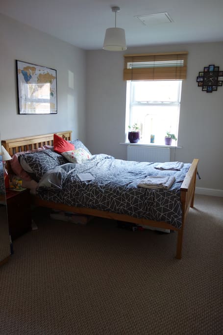 Guest bedroom